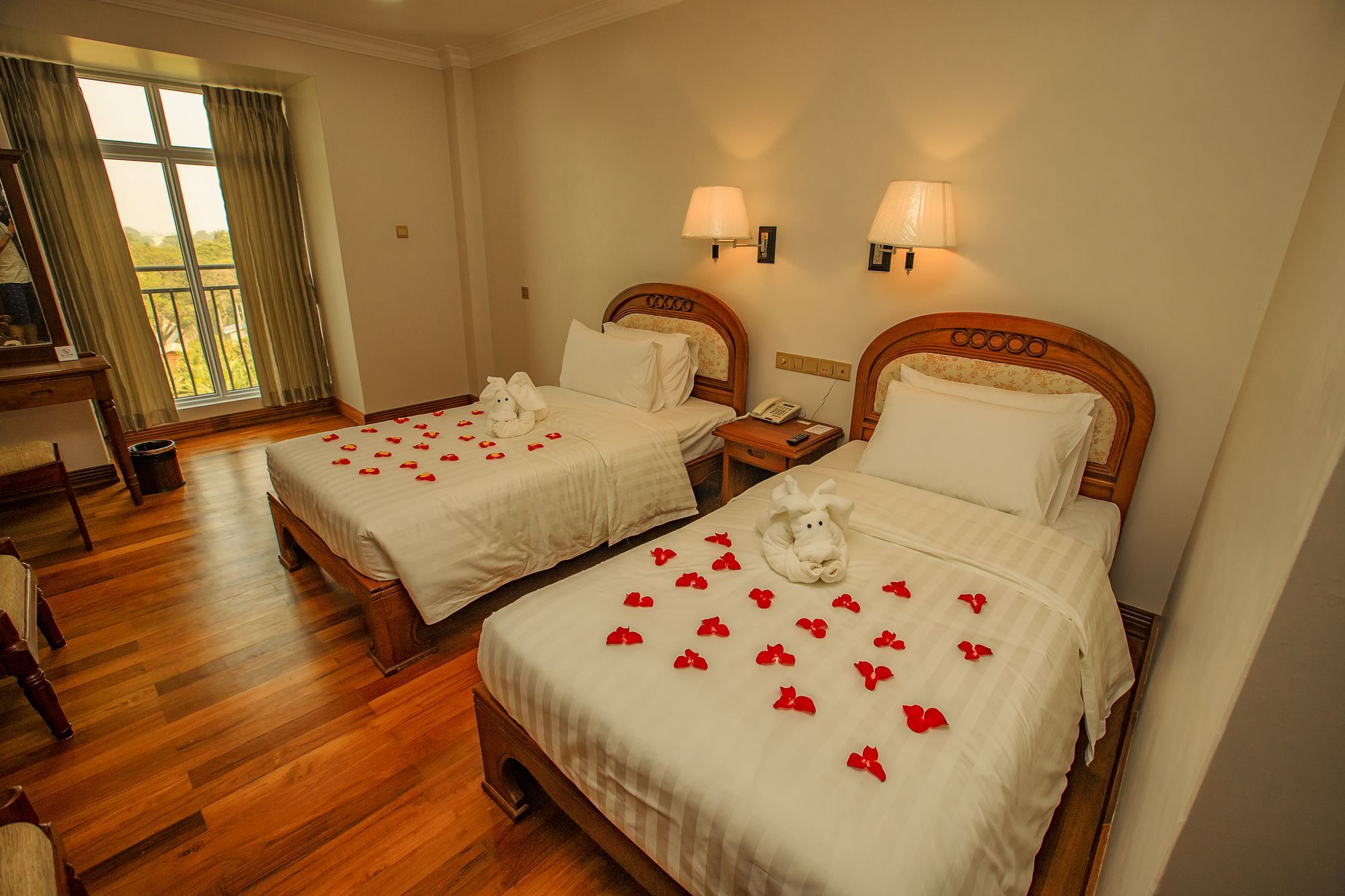 Mandalay Lodge Hotel Екстериор снимка